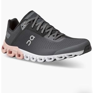 On Cloudswift Running Shoe. EUC Women’s. Size 10.5